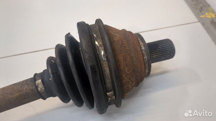 Полуось правая передняя Volkswagen Passat 6