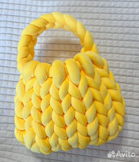 Сумка вязаная ручной работы (из толстой пряжи)