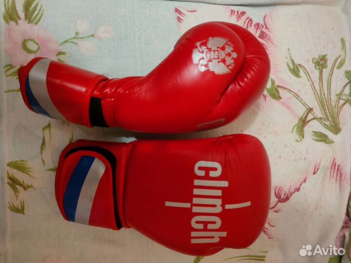 Шлем,перчатки, защита голени