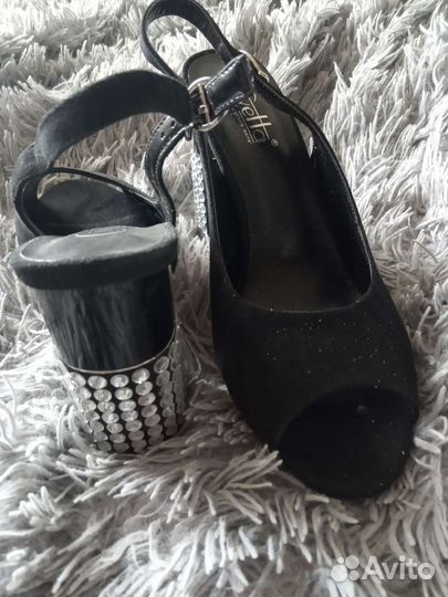 Босоножки женские 38 размер