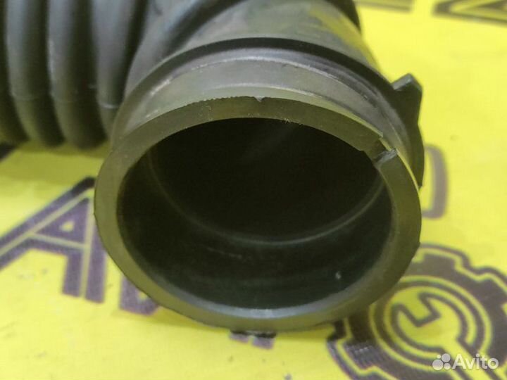 Патрубок воздушного фильтра Toyota Corolla Allex