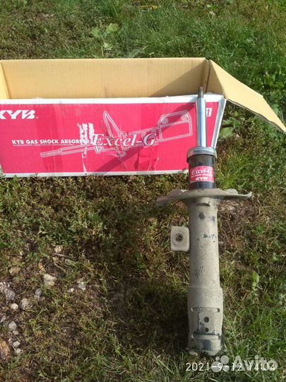 Амортизаторы от Митсубиси ланцер 10