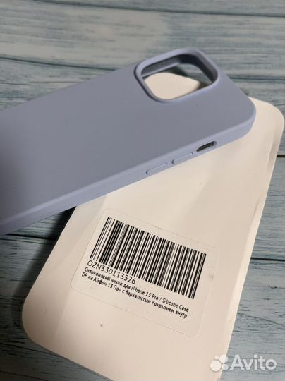 Чехол на iPhone 13 pro