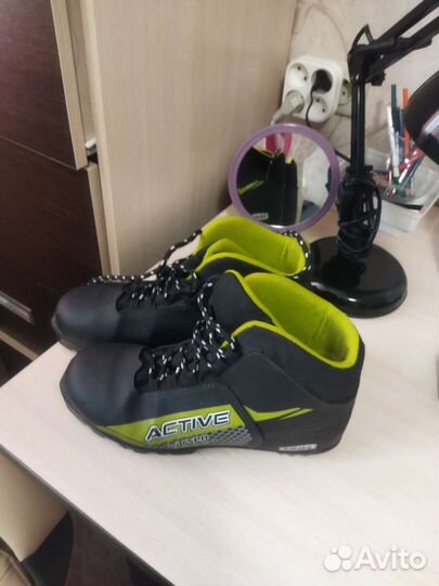 Лыжные ботинки