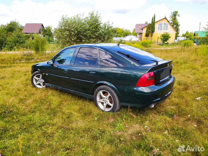 Opel Vectra 2.0 МТ, 2000, 215 000 км