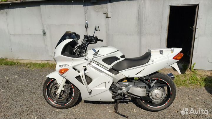 Honda VFR 800 police