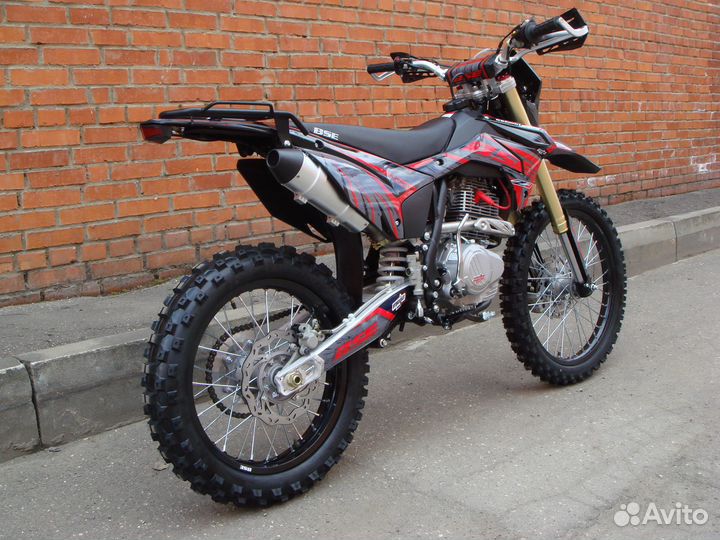 BSE Z3 21/18 Red Black