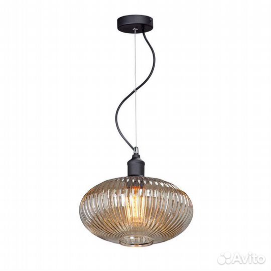 Подвесной светильник с рельефным плафоном