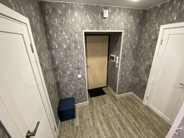 1-к. квартира, 42 м², 1/17 эт.