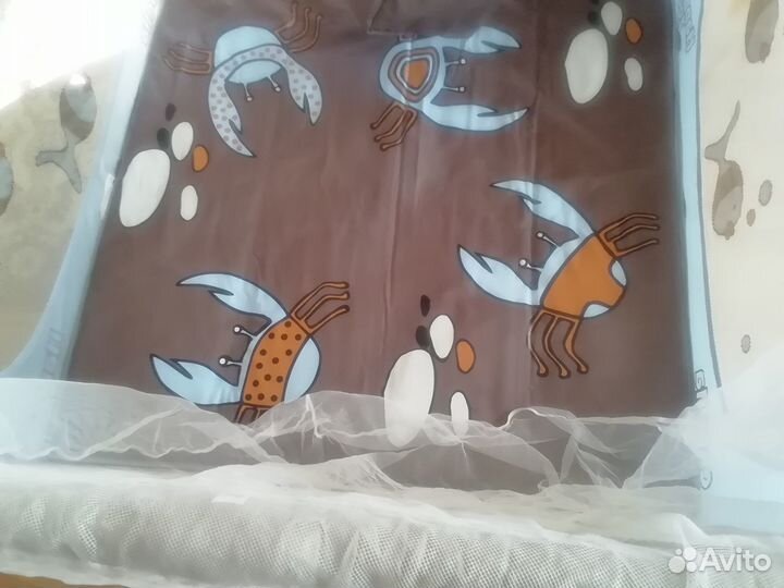 Манеж - кровать для детей складной фирмы quadro