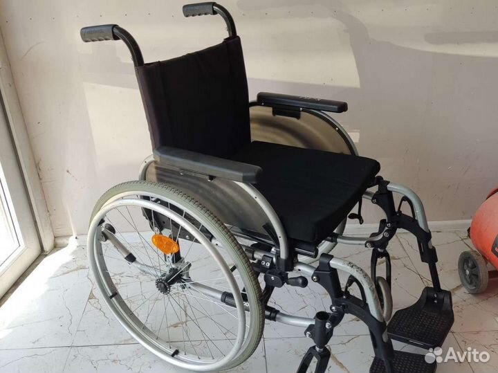 Аренда колясок, костылей, ходунков, кроватей