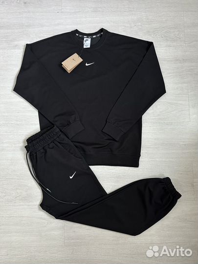 Костюм женский Nike