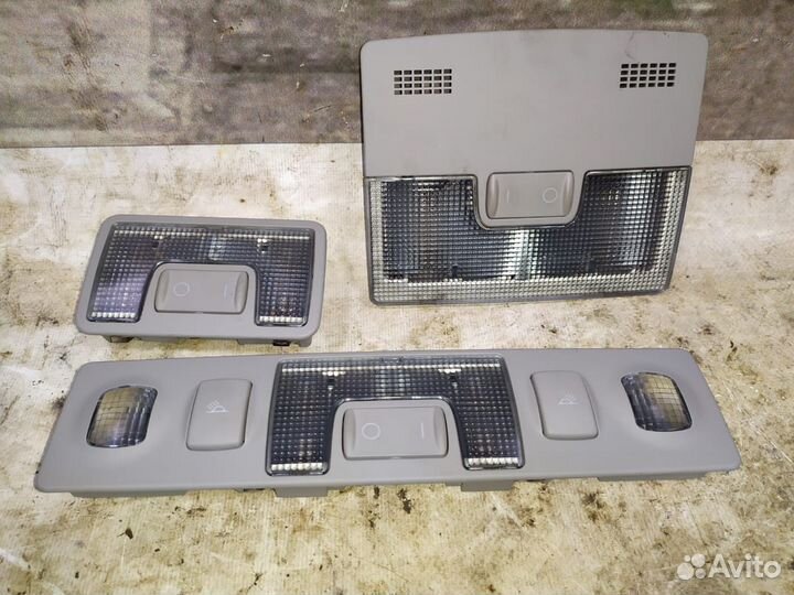 Audi A6 C5 плафон освещения салона