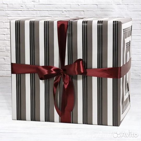 Подарочная упаковка винилового проигрывателя