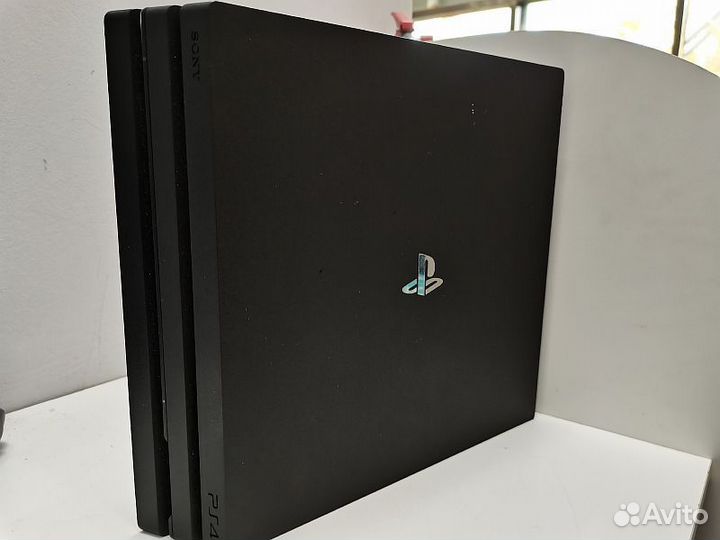 Игровые приставки Sony PlayStation 4 Pro 1 тб