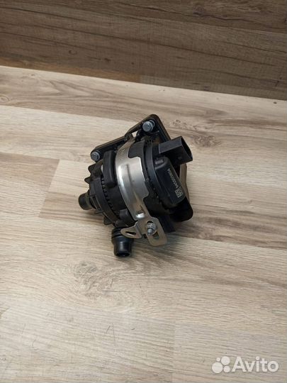 Насос антифриза дополнительный BMW X7 G07 2023