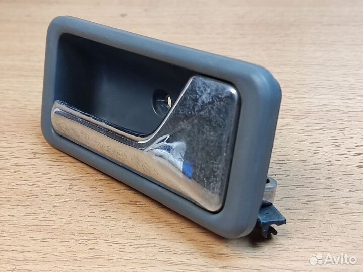 Ручка двери внутренняя правая, Mazda 626 GD