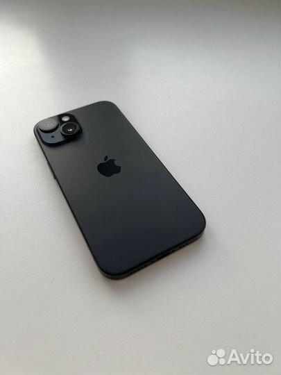 iPhone 15, 128 ГБ