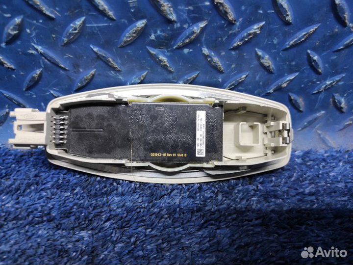 Плафон салонный задний Ford Focus 3