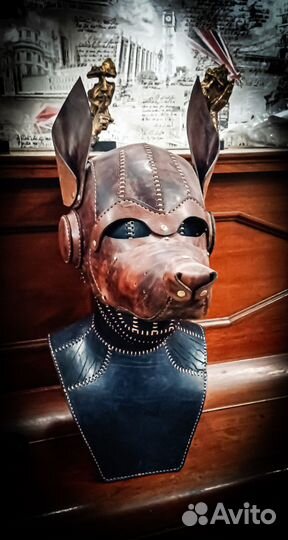 Маска из натуральной кожи. Полностью ручная работа