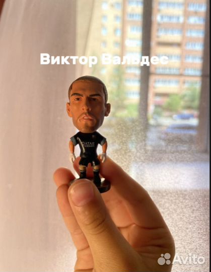 Фигурка Виктор Вальдес футбольная