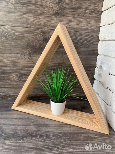 Полка навесная треугольник