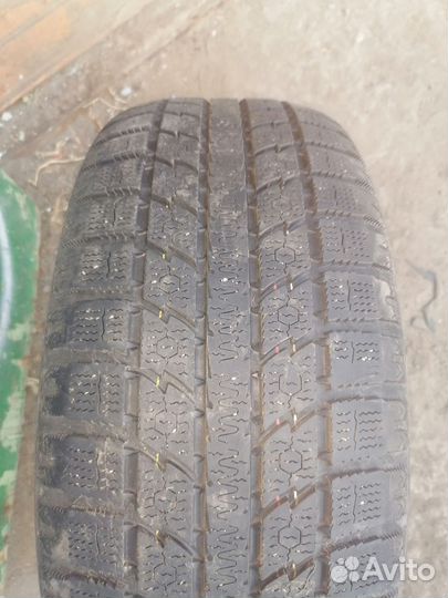 Toyo Observe GSi-5 215/50 R17