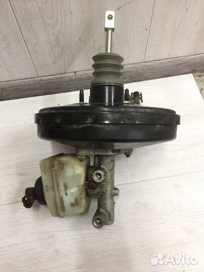 Главный тормозной цилиндр Renault Sr седан K7MF710