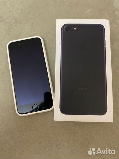 iPhone 7, 32 ГБ
