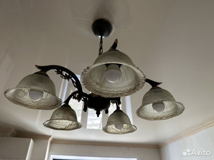 Люстра потолочная