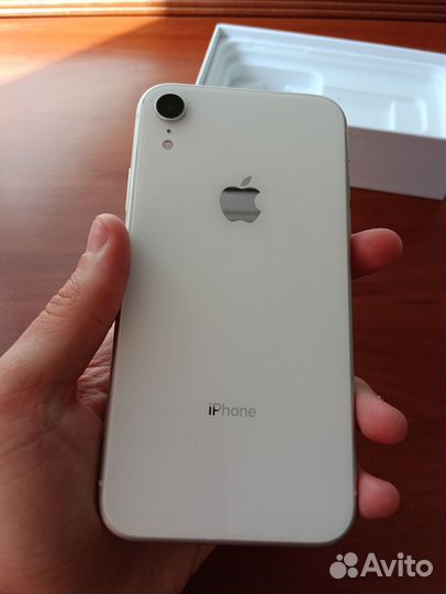 iPhone Xr, 64 ГБ