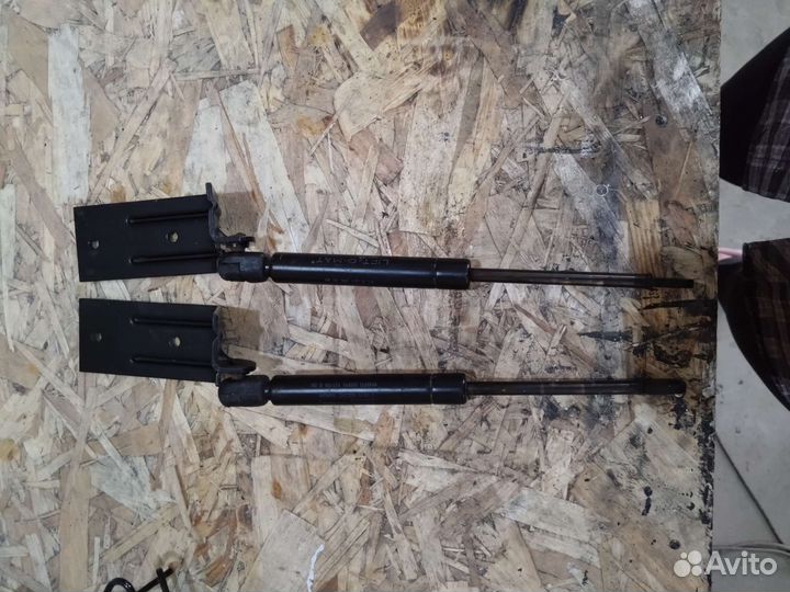 Газовая пружина газлифт Mercedes Lift-O-Mat