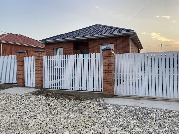 Дом 64 м² на участке 3,8 сот.