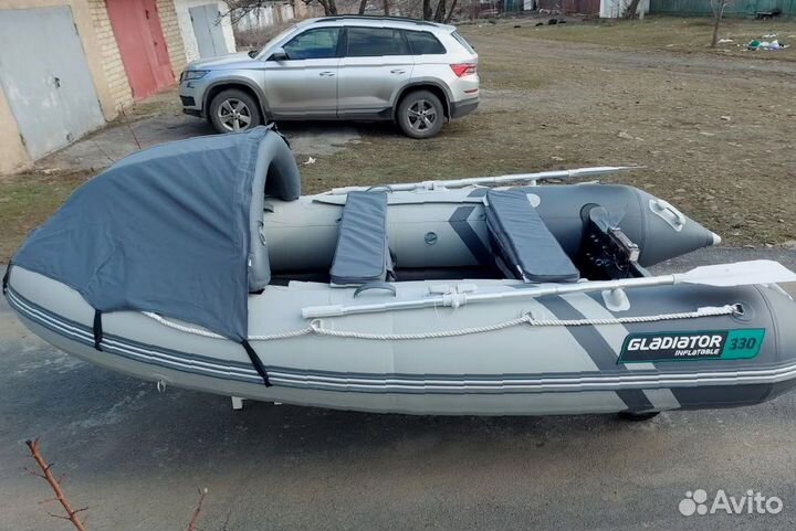 Лодка пвх Гладиатор 330