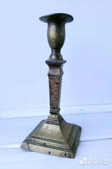 Подсвечник бронза, с квадратным основанием, антикв
