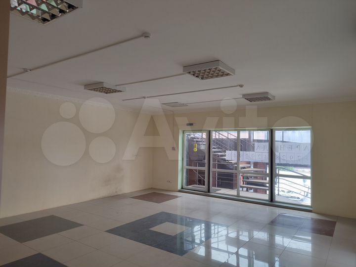 Торговая площадь, 48 м²