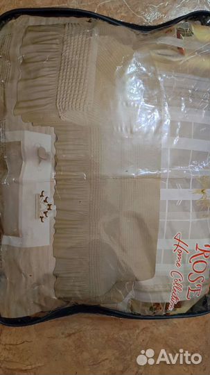 Покрывало на резинке на у гловой диван