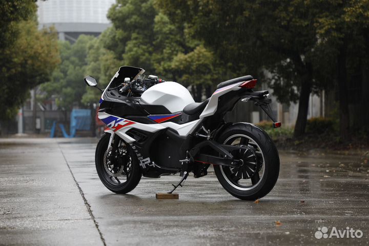 Последний электрический мотоцикл родом из Китая Sh