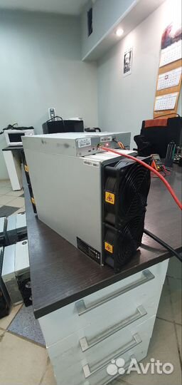 Asic майнер Antminer S21