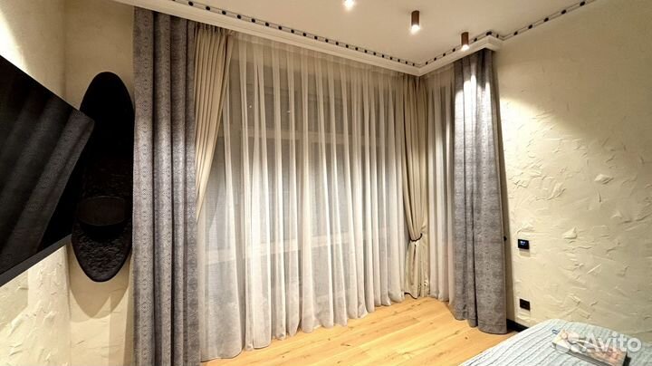 Шторы в загородном доме деревянном