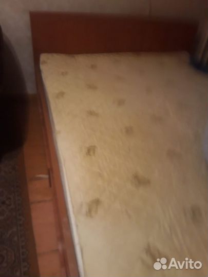 Продам тахта - кровать и матрас