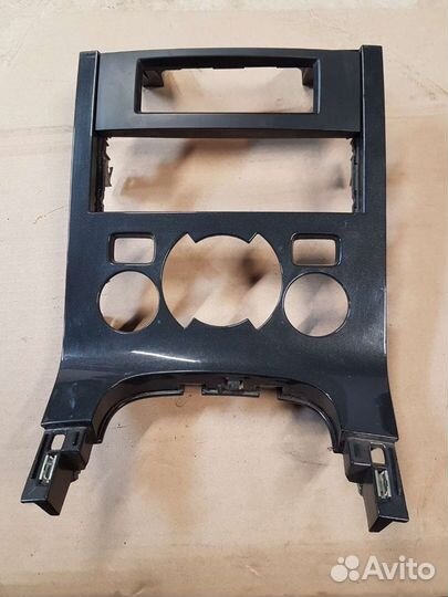 Накладка центральная Peugeot 3008