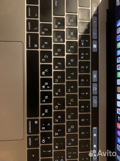 Macbook pro 13 2019 touch bar