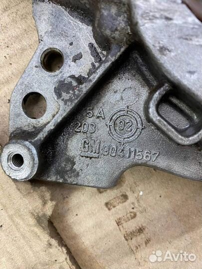 Насос масляный Opel Vectra A 1988-1995