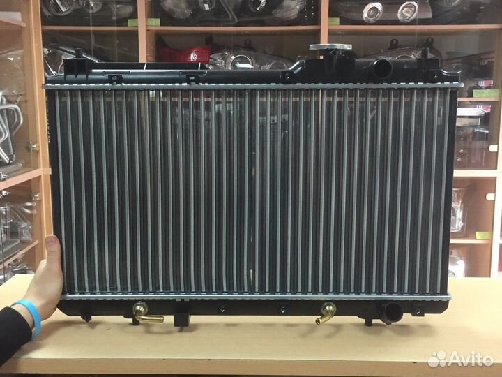 Радиатор охлаждения Хонда / Honda CRV