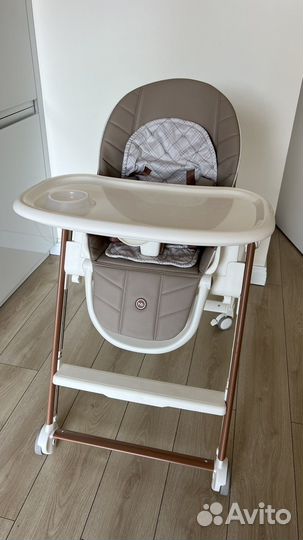 Стульчик для кормления happy baby berny v2