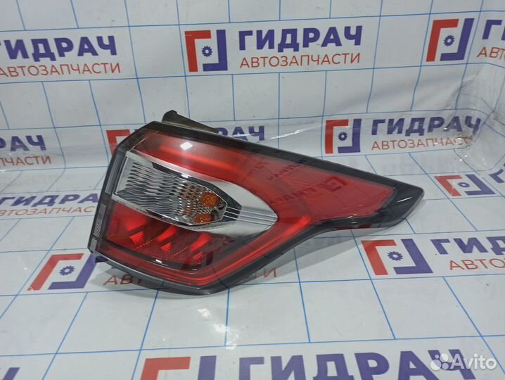 Фонарь задний наружный правый Ford Kuga 2339937