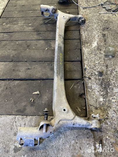 Балка задняя toyota corolla 120