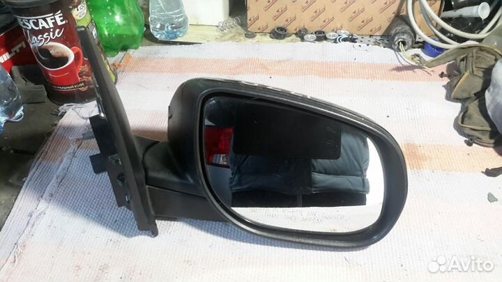 Правое боковое зеркало Киа церато2