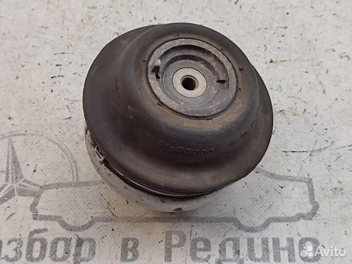 Опора двигателя w220 S-class 113.960